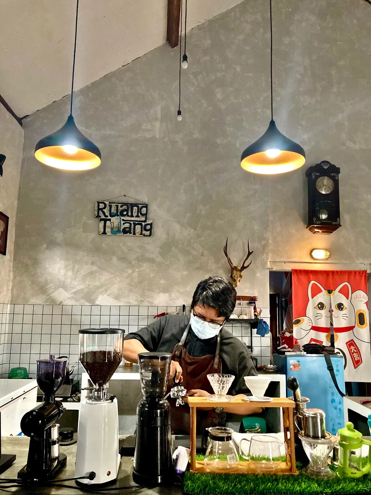 Kedai kopi ruang tuang